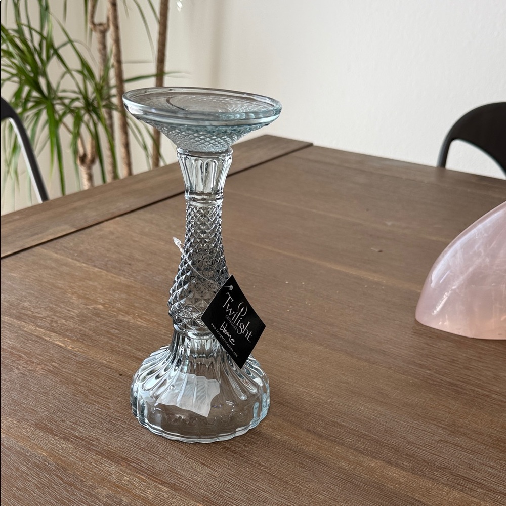 Twilight Home Bella Pillar Candle Holder